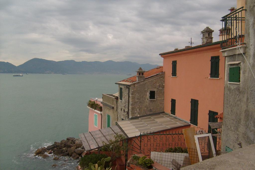 Il Casale Del Giglio Bed and Breakfast Santo Stefano di Magra Exteriör bild