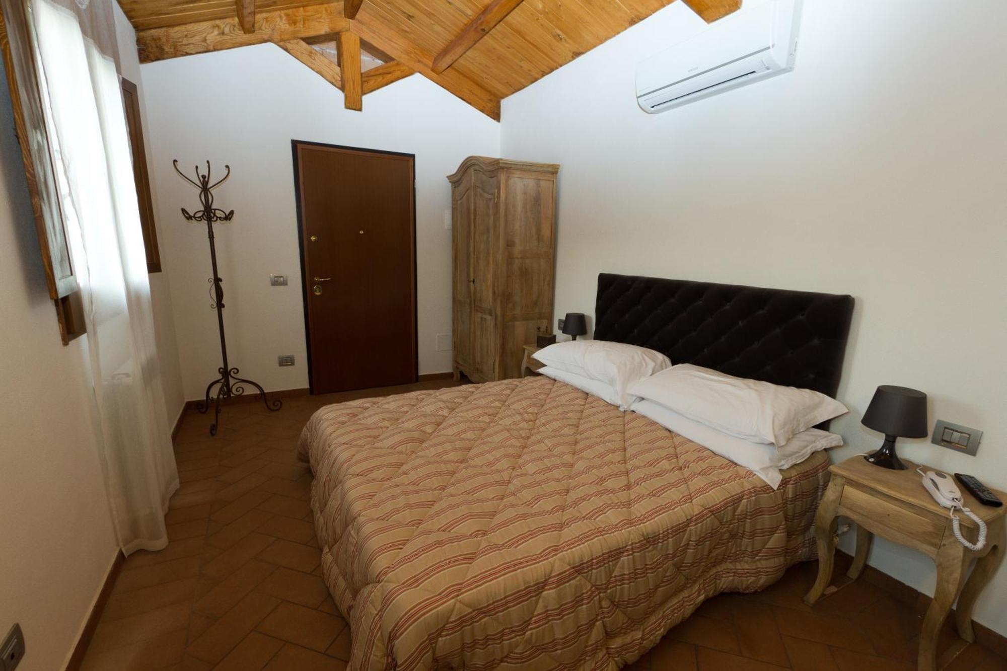 Il Casale Del Giglio Bed and Breakfast Santo Stefano di Magra Exteriör bild